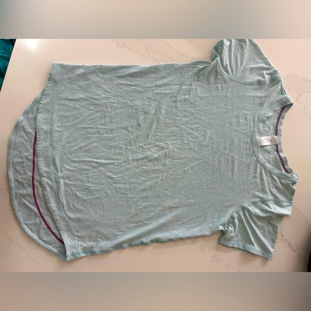 Ivivva Short Sleeve T Shirt loose fit